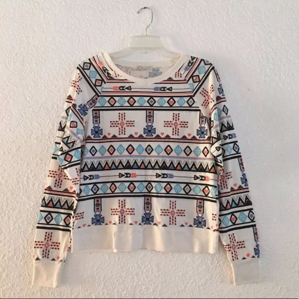 ❌SOLD❌Forever 21 White Aztec Shirt